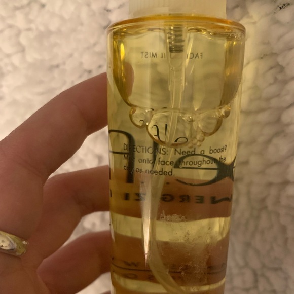 Elf Facial Mist Oil - Picture 2 of 2